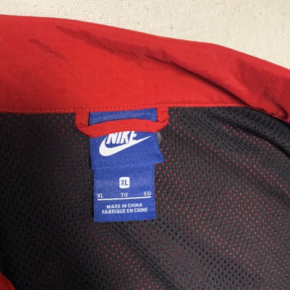 Nike Jacket - Picture 7 of 8
